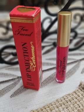 Too Faced Lip Injection Extreme Hydrating Lip Plumper Pink Punch 0.14 fl oz NIB
